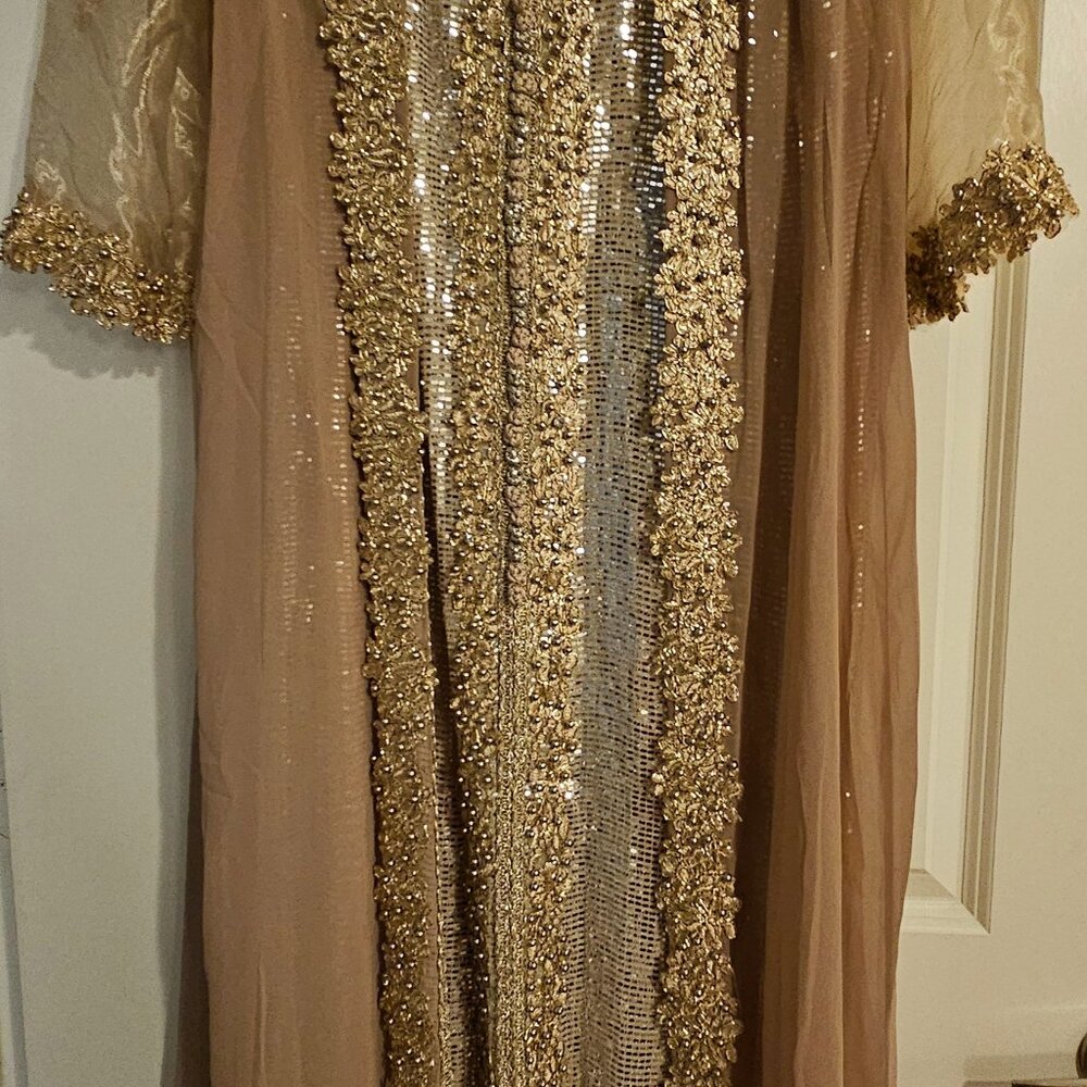 Dubai kaftan